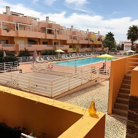 Terry - 2 Bed 2 Bath Ground Floor With Direct Access To The Communal Pool *