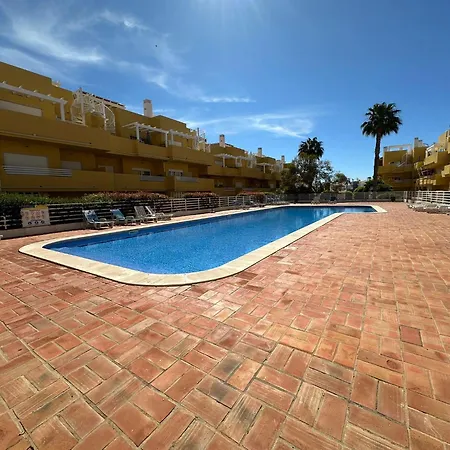 Terry - 2 Bed 2 Bath Ground Floor With Direct Access To The Communal Pool Tavira