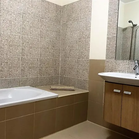 Apartment Terry - 2 Bed 2 Bath Ground Floor With Direct Access To The Communal Pool *