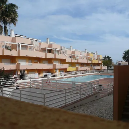 Terry - 2 Bed 2 Bath Ground Floor With Direct Access To The Communal Pool